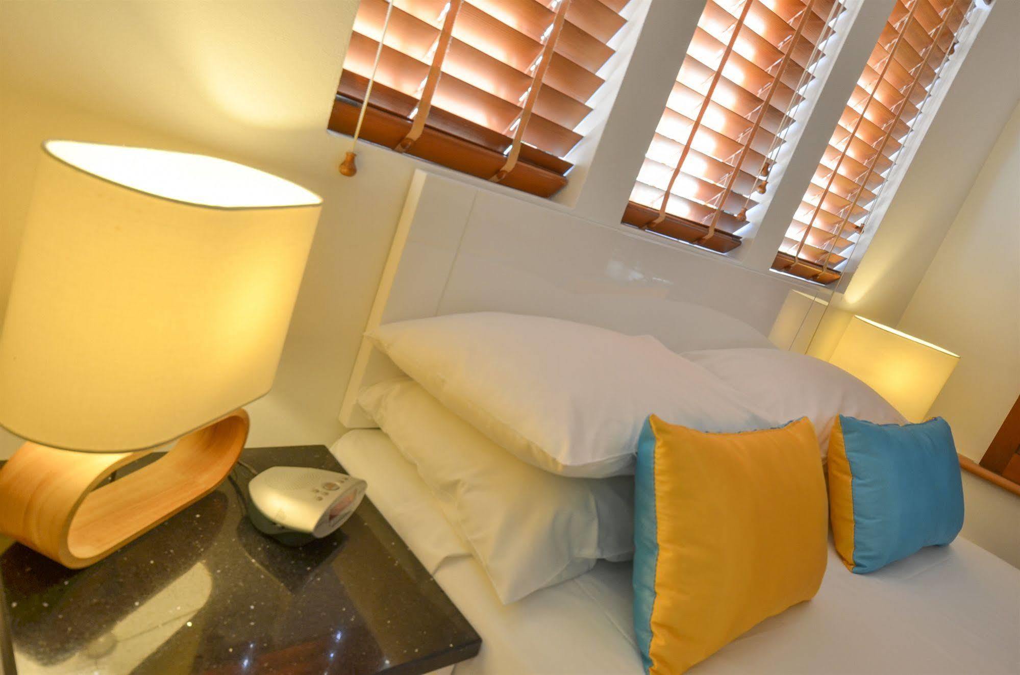 Martinique On Macrossan Aparthotel Port Douglas Kültér fotó
